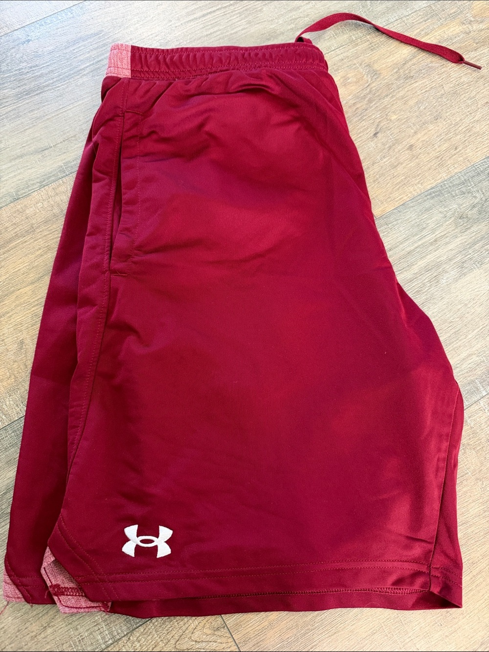 Under Armour mens Maroon Athletic Shorts